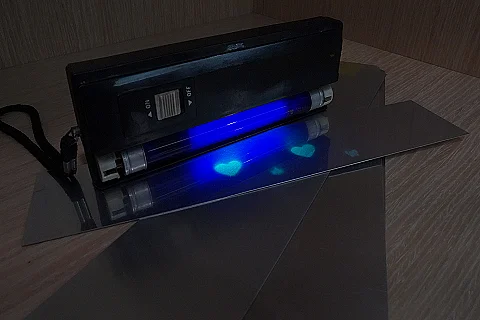 Special paint for tin